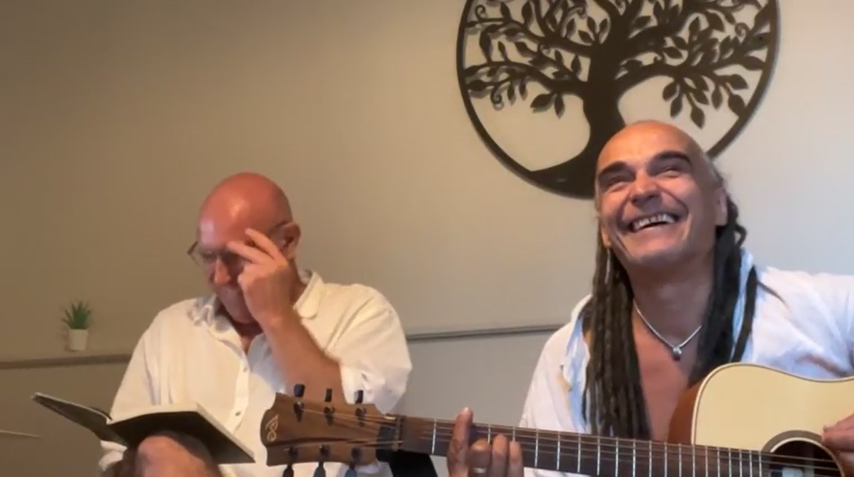 Mike & Riké en live sur Facebook
